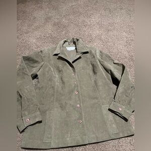 Stanley Sherman Saks Fifth Avenue Olive Green Women's shirt. READ DESCRIPTION